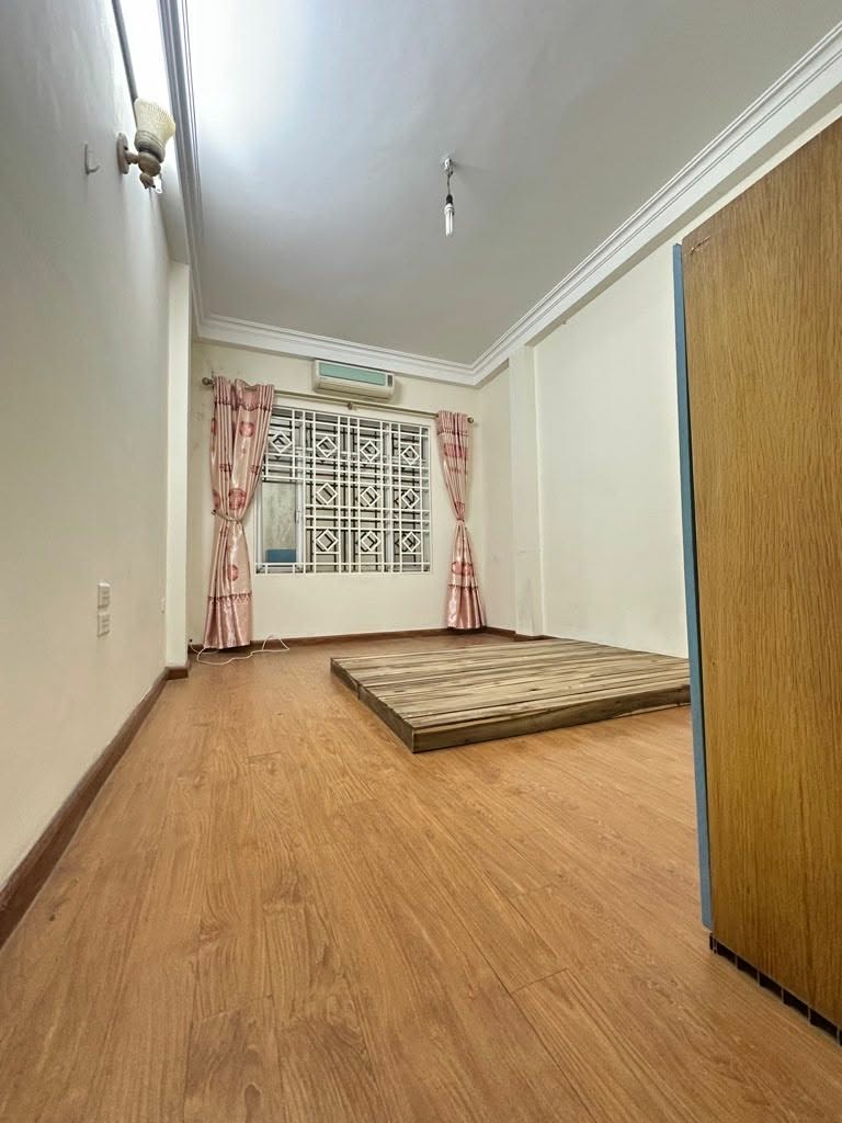 Bán nhà Khuất Duy Tiến 6 tầng -8.38 tỷ